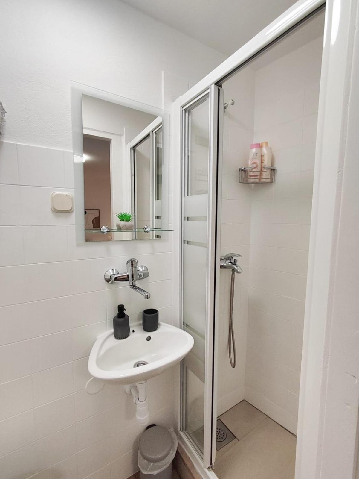 Assi Room Split Eksteriør bilde